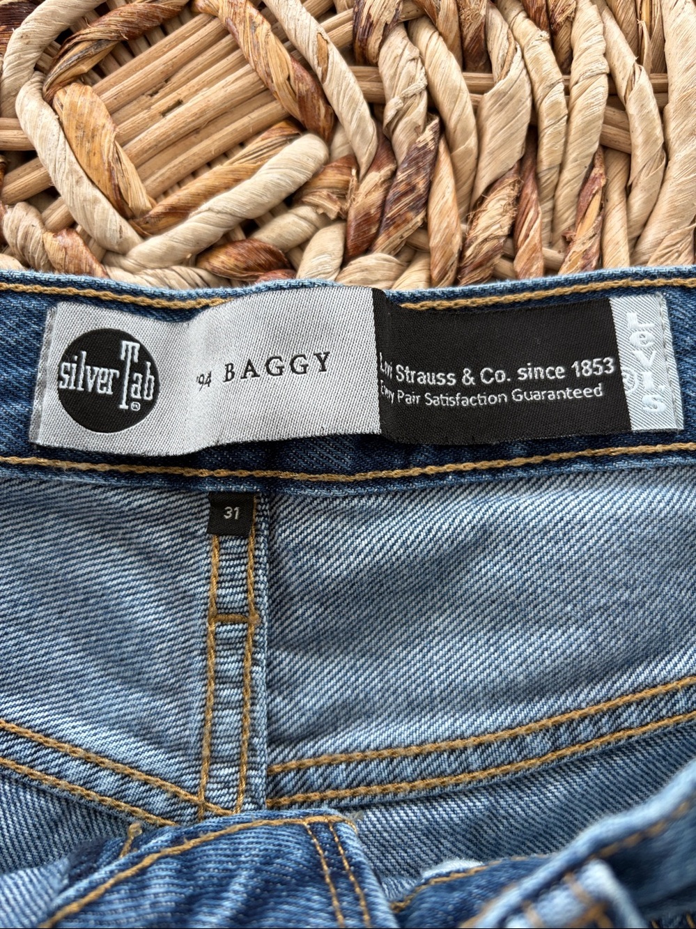 Levi’s Silver Tab ‘94 Baggy Cotton Jean - Picture 13 of 16